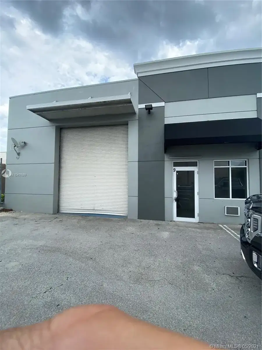 17535 NW 2nd Ave # 109, Miami Gardens FL 33169 photo 3