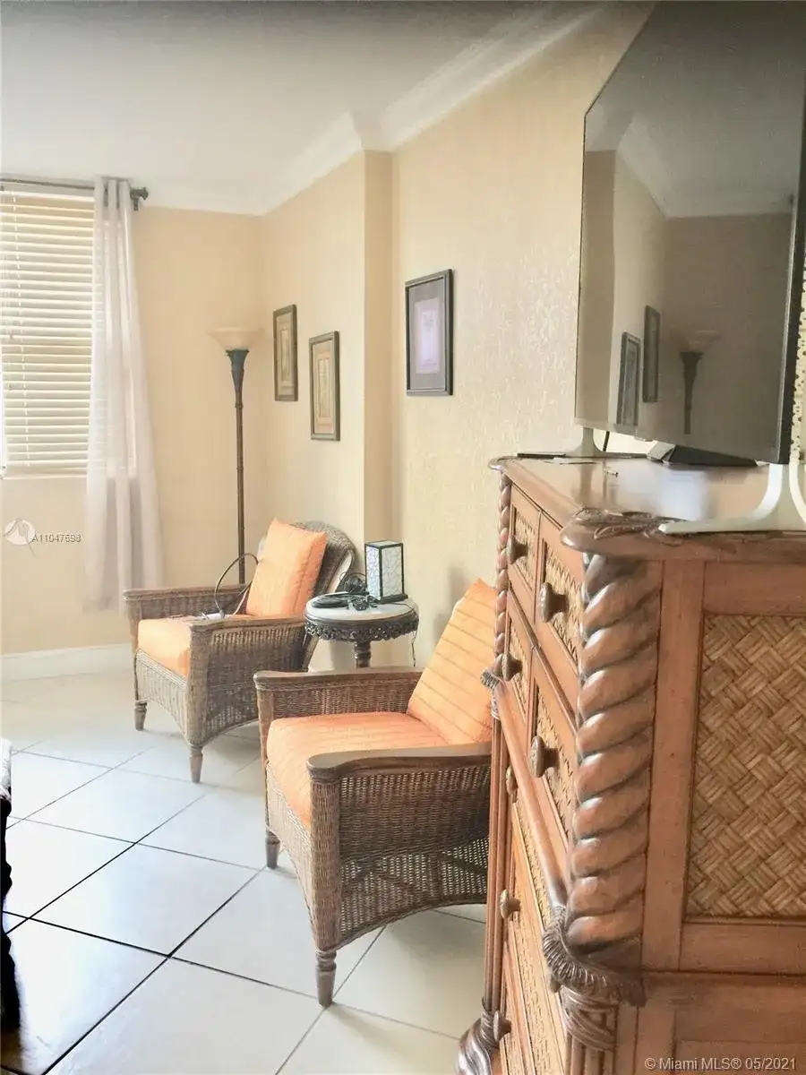 9225 Collins Ave # 1206, Surfside FL 33154 photo 3