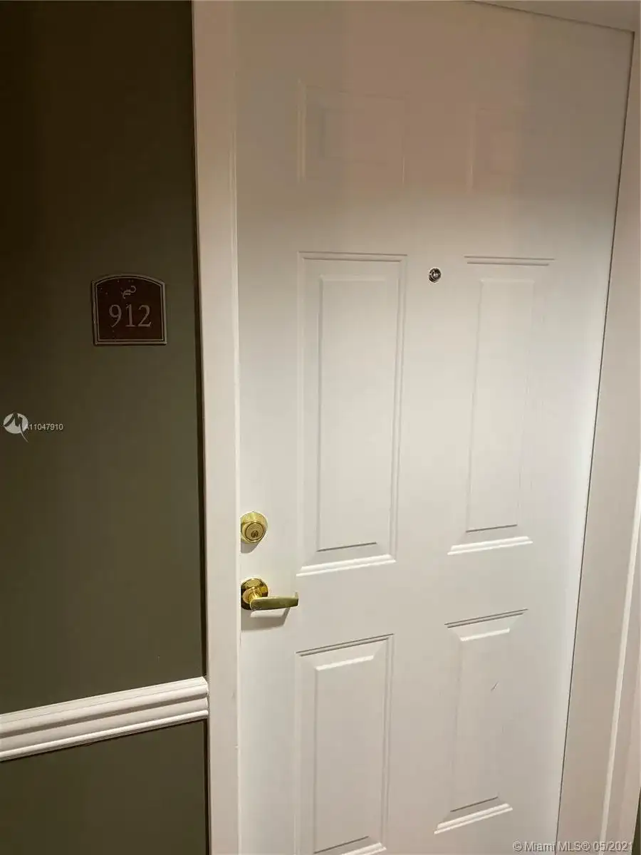 4100 Salzedo St # 912, Coral Gables FL 33146 photo 2