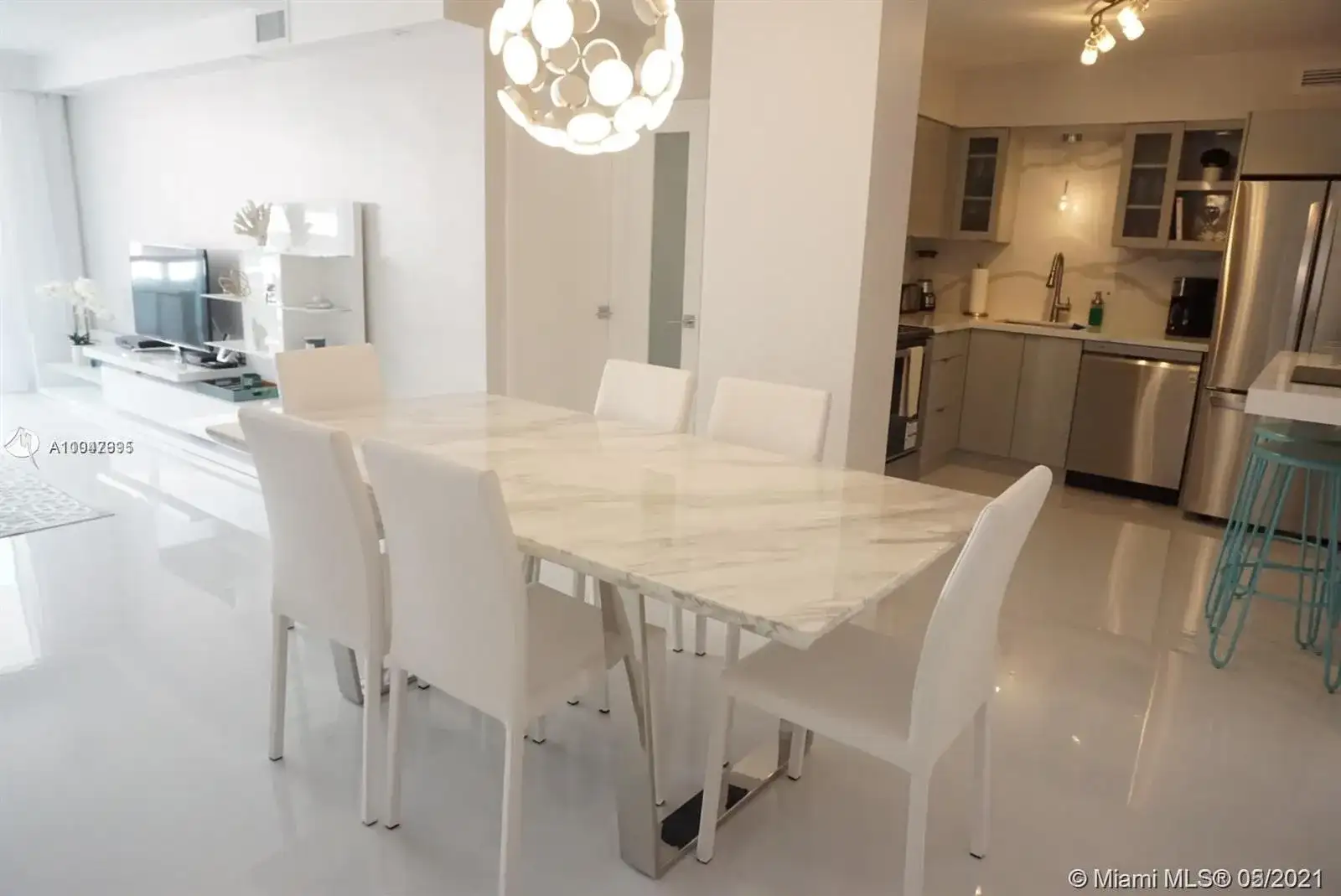 5161 COLLINS AV # 1403, Miami Beach FL 33140 photo 3