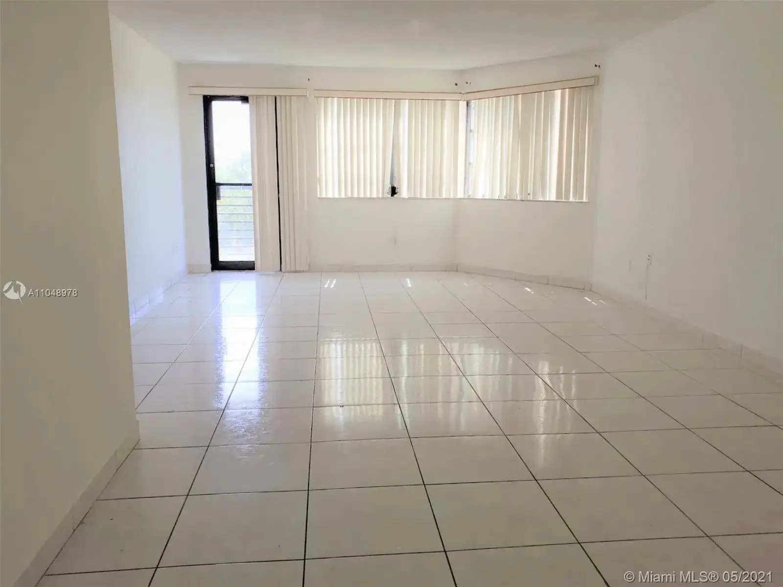 20840 San Simeon Way # 403, Miami FL 33179 photo 5
