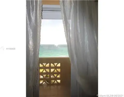 10185 Collins Ave # 919, Bal Harbour FL 33154 photo 3