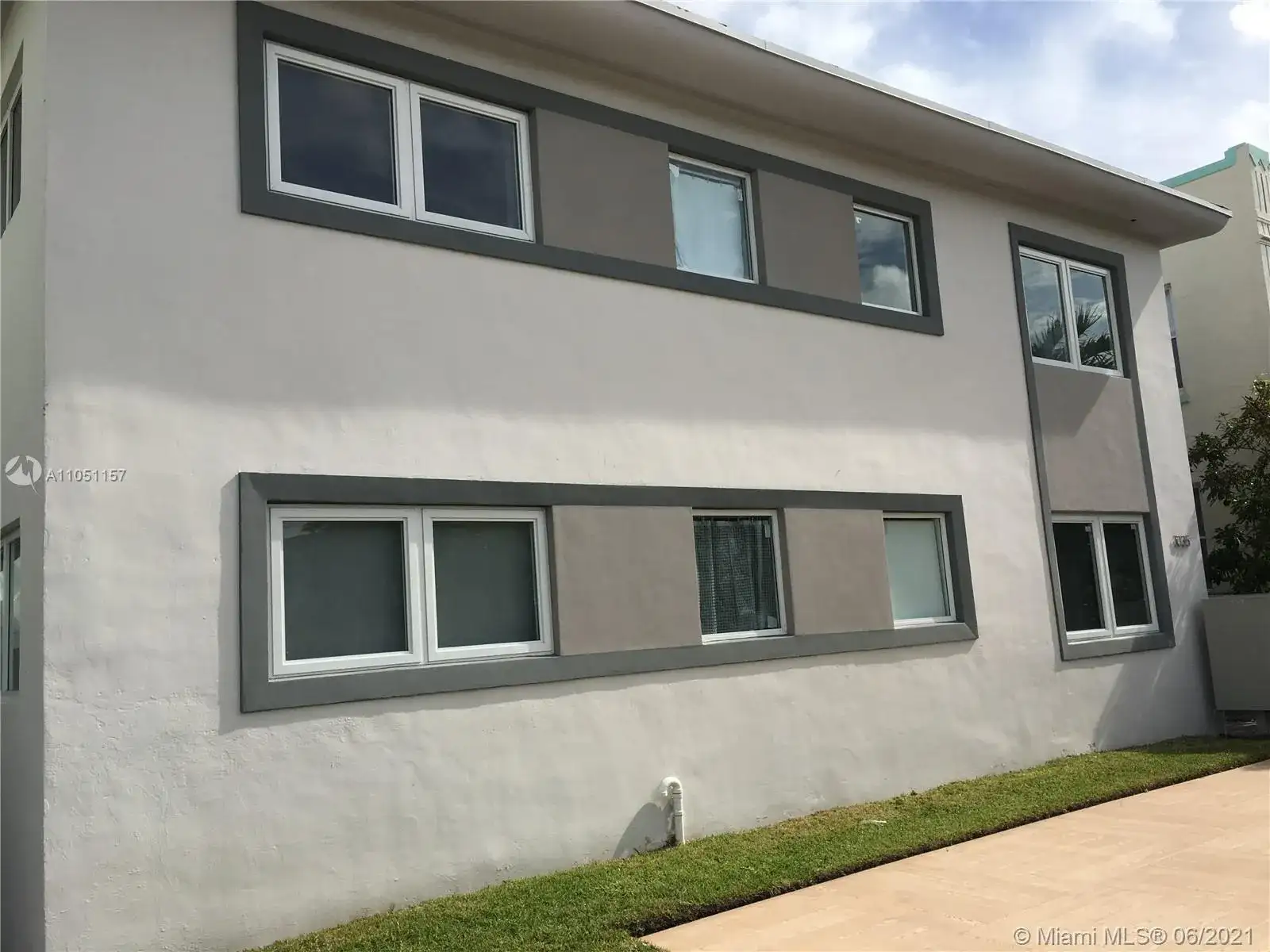 1035 Euclid Ave # 15, Miami Beach FL 33139 photo 2