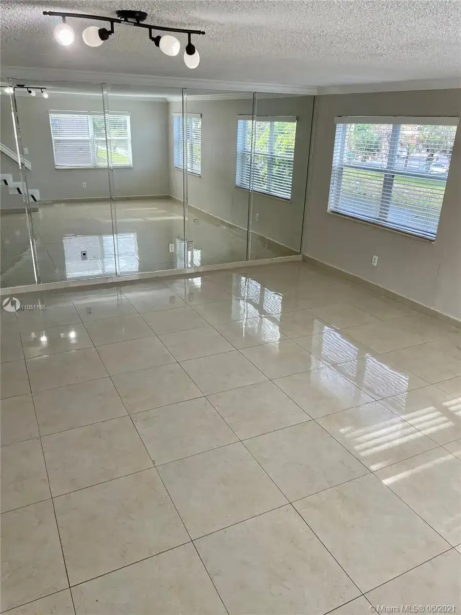 1300 W 53rd St # 38, Hialeah FL 33012 photo 3