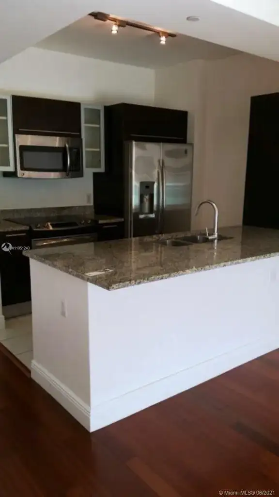 951 Brickell Ave # 3609, Miami FL 33131 photo 4