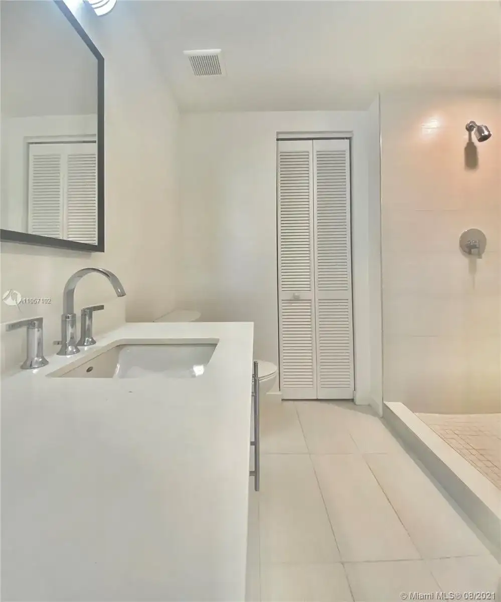 7751 NW 107th Ave # 504, Doral FL 33178 photo 5