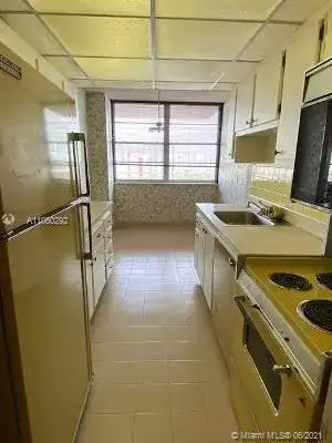 250 174th St # 1803, Sunny Isles Beach FL 33160 photo 3