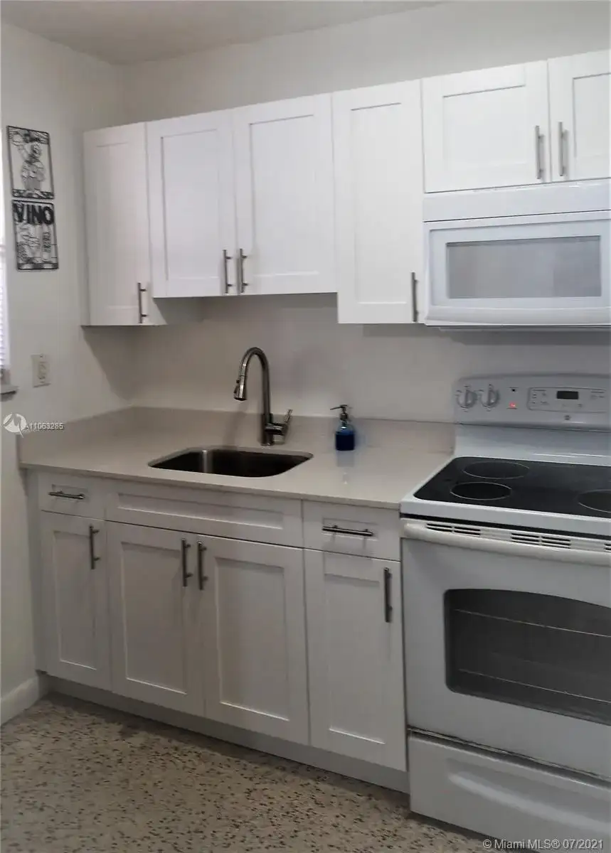 142 SW 18th Ave # 31, Miami FL 33135 photo 4