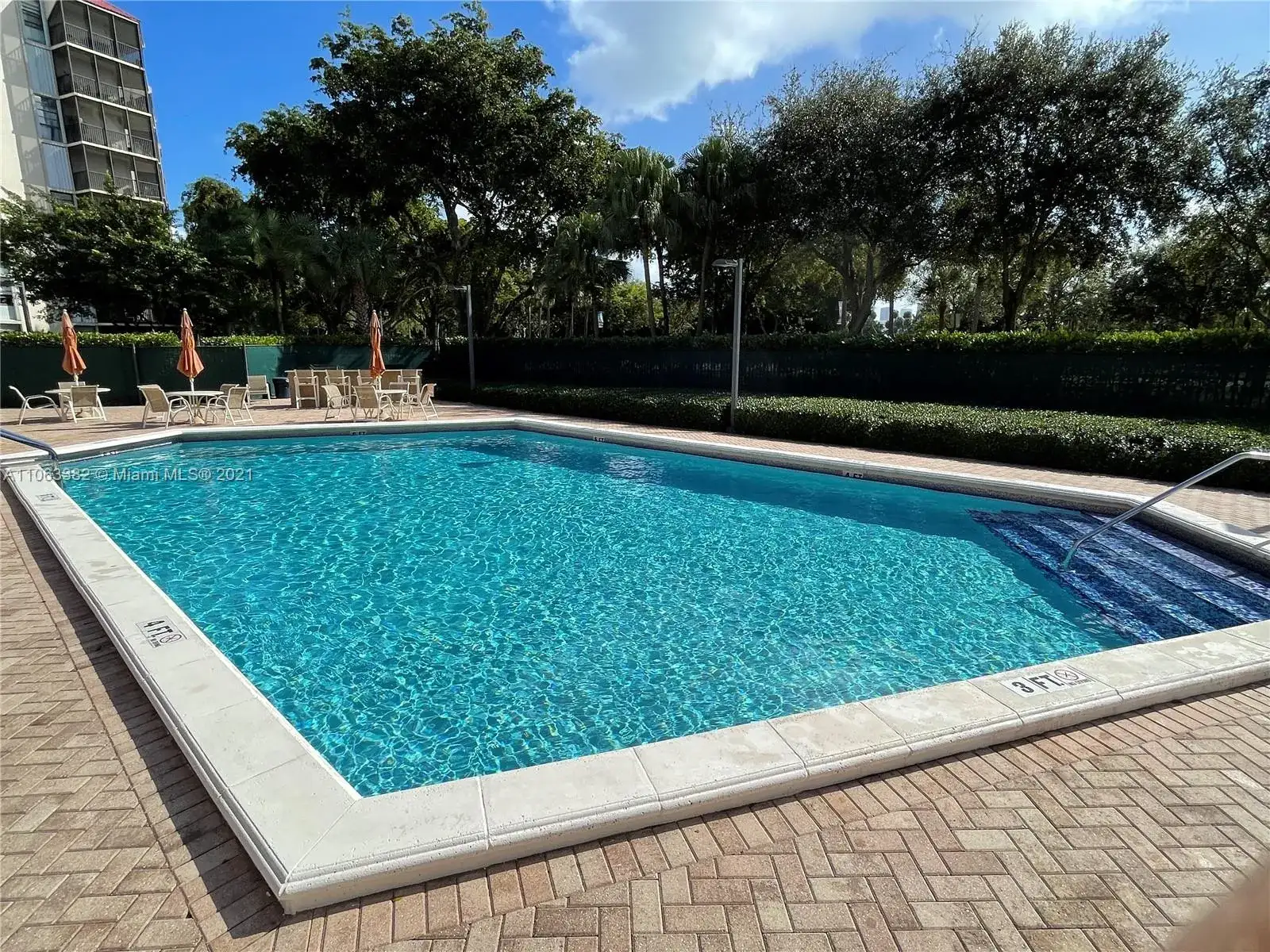 3301 N Country Club Dr # 612, Aventura FL 33180 photo 4