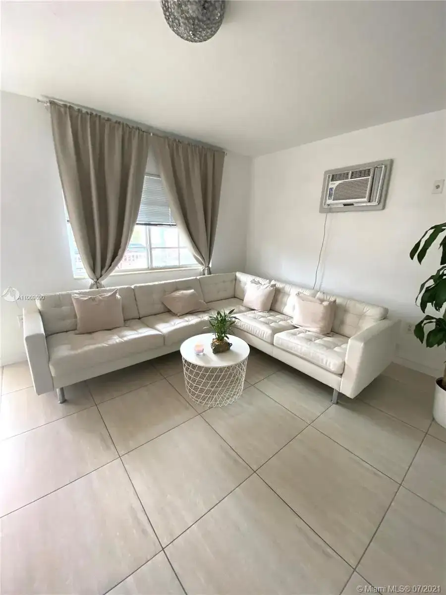 7400 Harding Ave # 4, Miami Beach FL 33141 photo 4