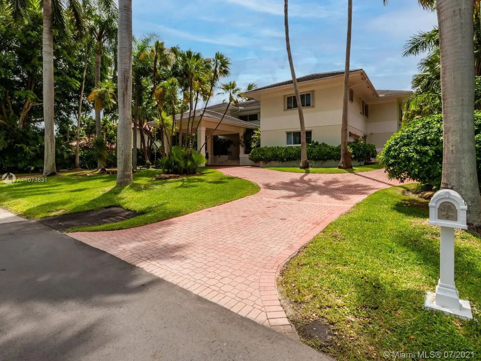 170 Isla Dorada Blvd, Coral Gables FL 33143 photo 4