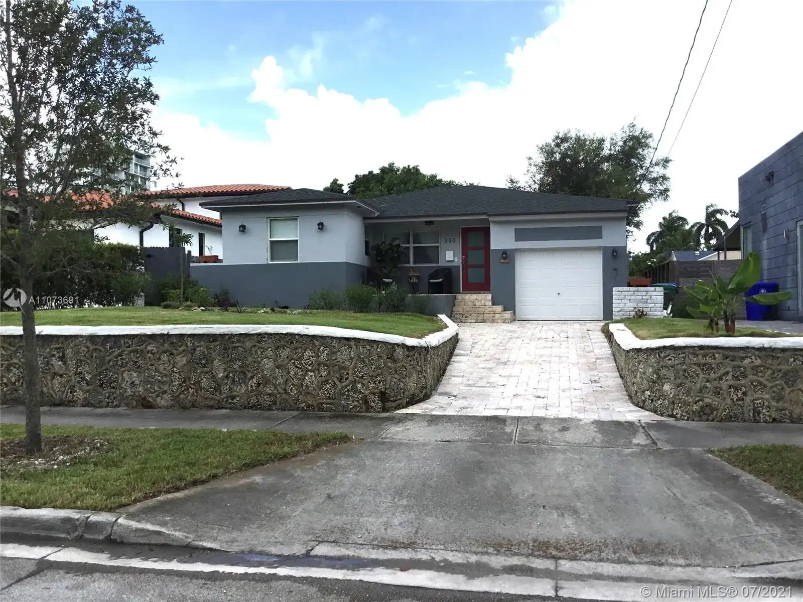330 SW 19th Rd, Miami FL 33129 photo 3