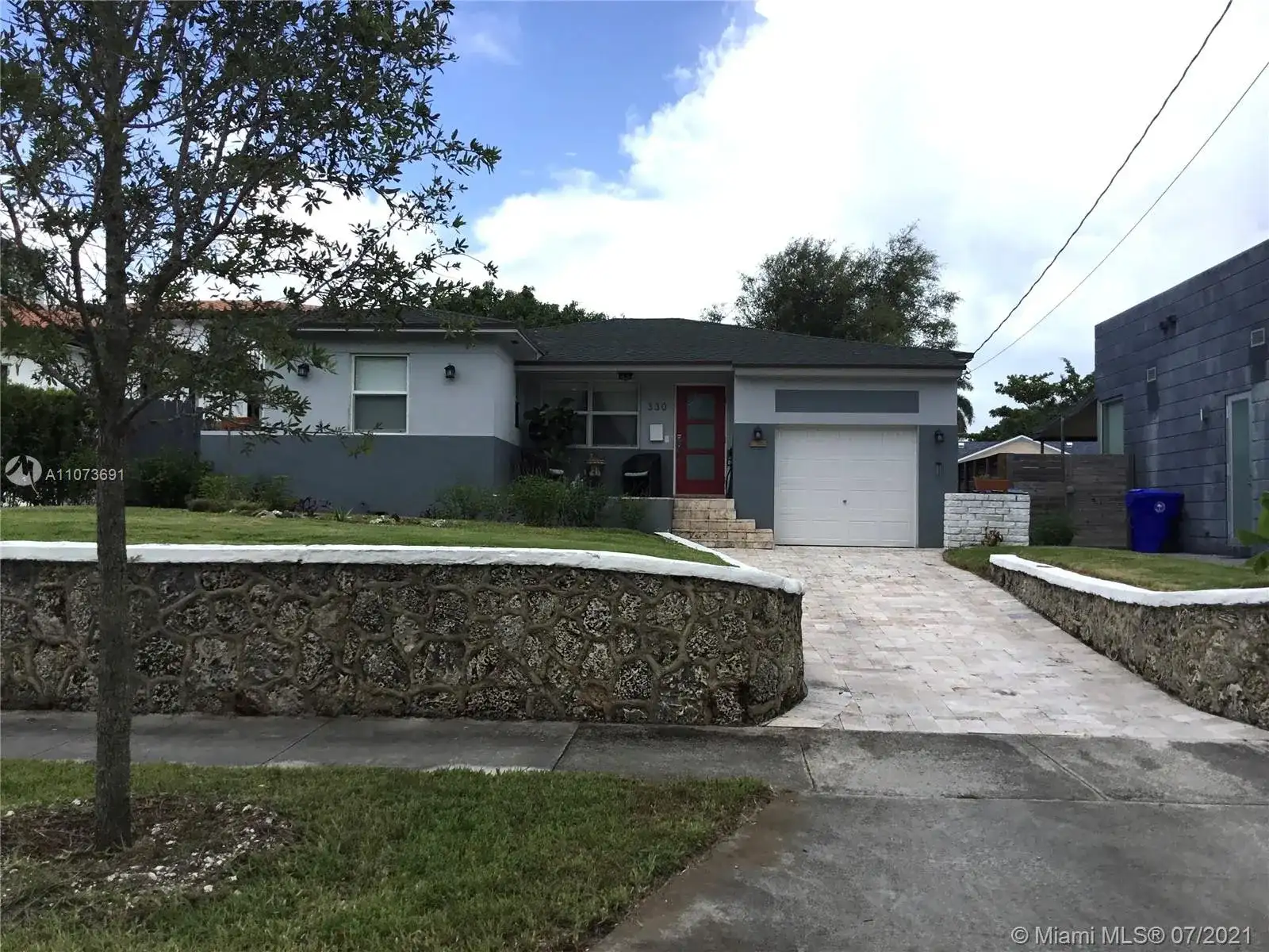 330 SW 19th Rd, Miami FL 33129 photo 4