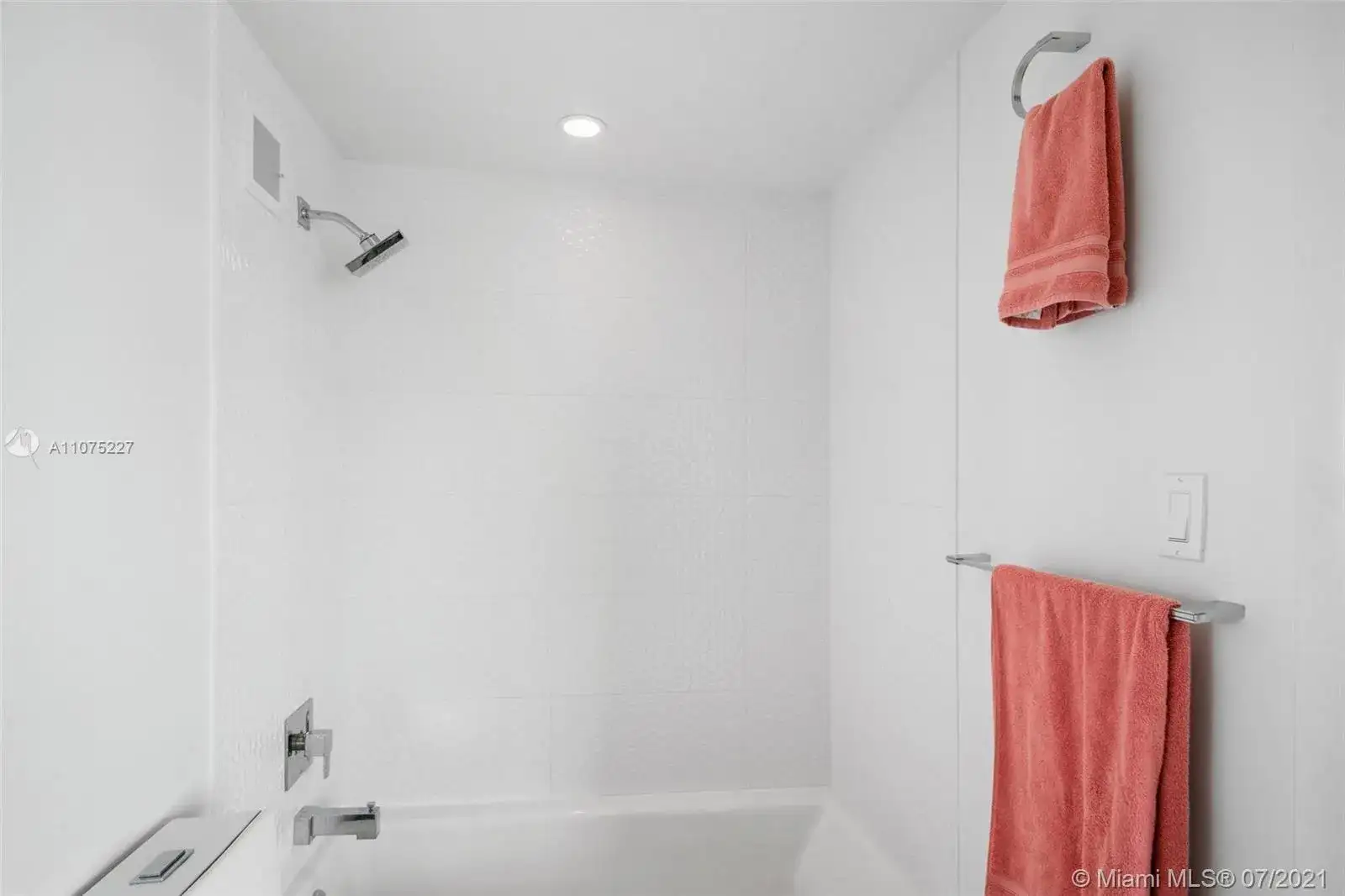 1200 West Ave # 526, Miami Beach FL 33139 photo 4