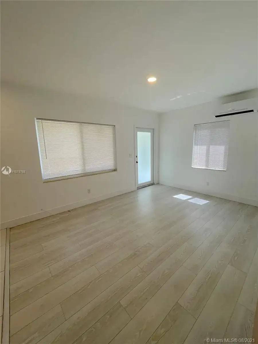 242 NE 55th Ter, Miami FL 33137 photo 5