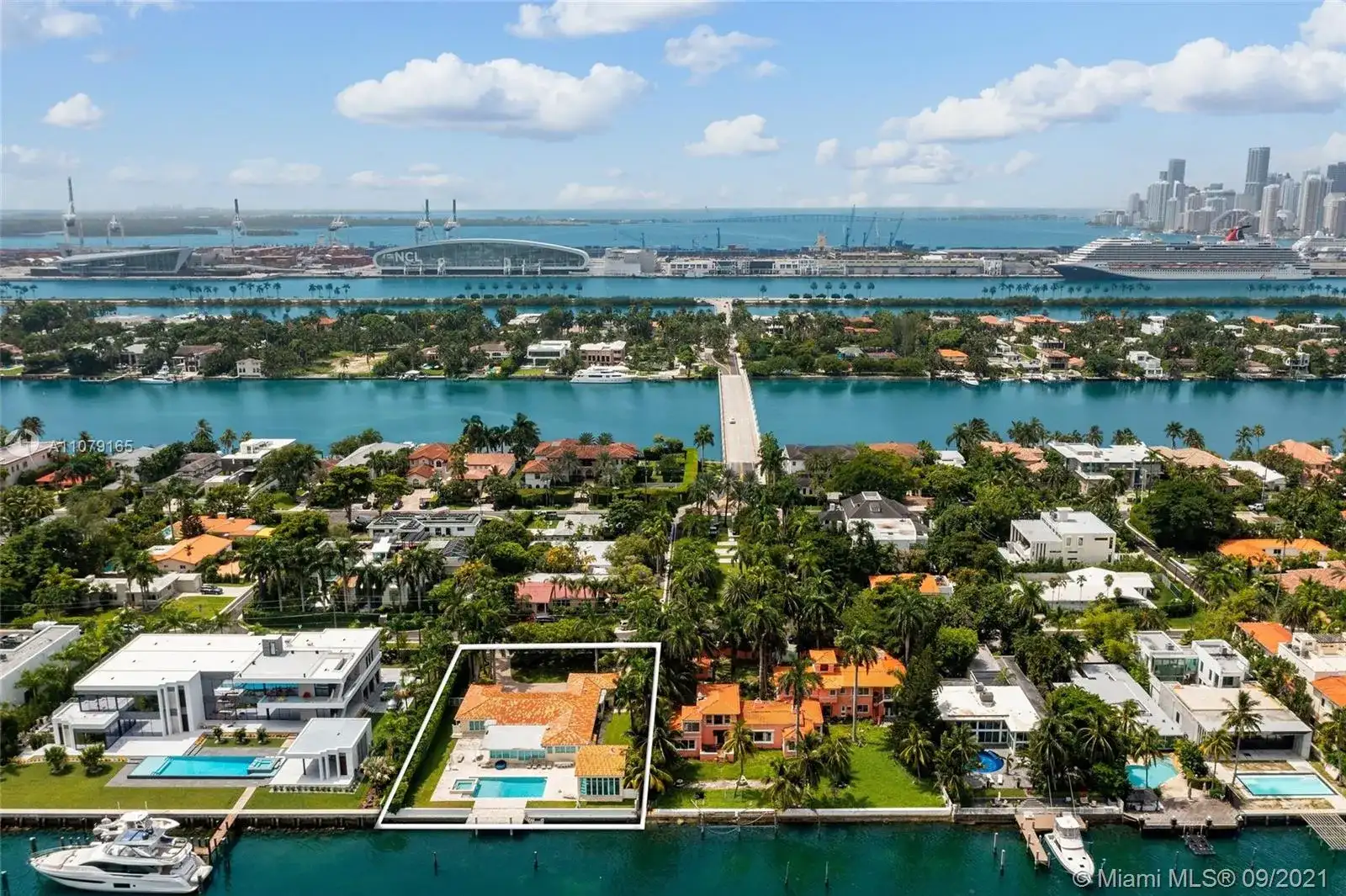 205 N Hibiscus Dr, Miami Beach FL 33139 photo 4