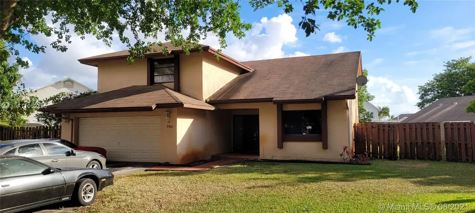 750 SW 98th Ave, Pembroke Pines FL 33025 photo 2