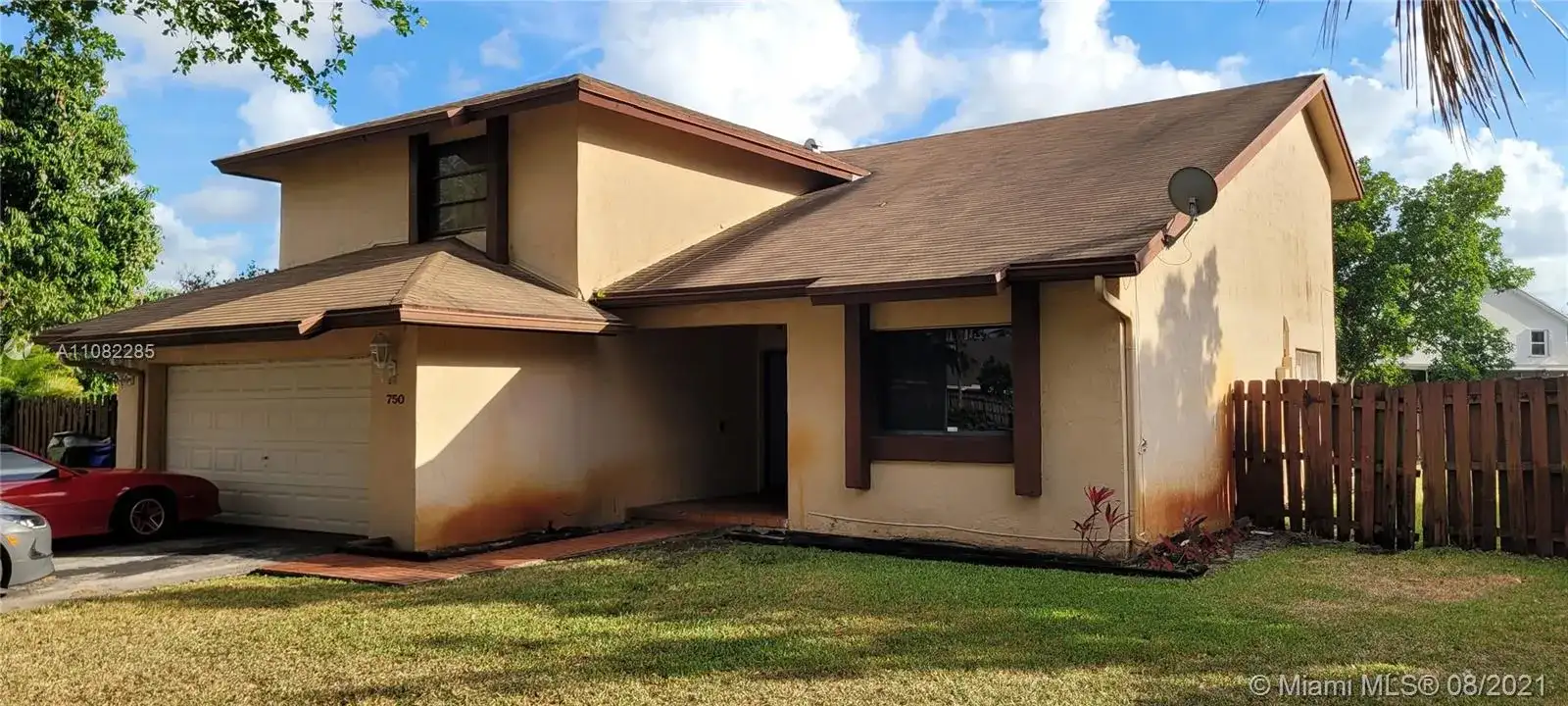 750 SW 98th Ave, Pembroke Pines FL 33025 photo 3