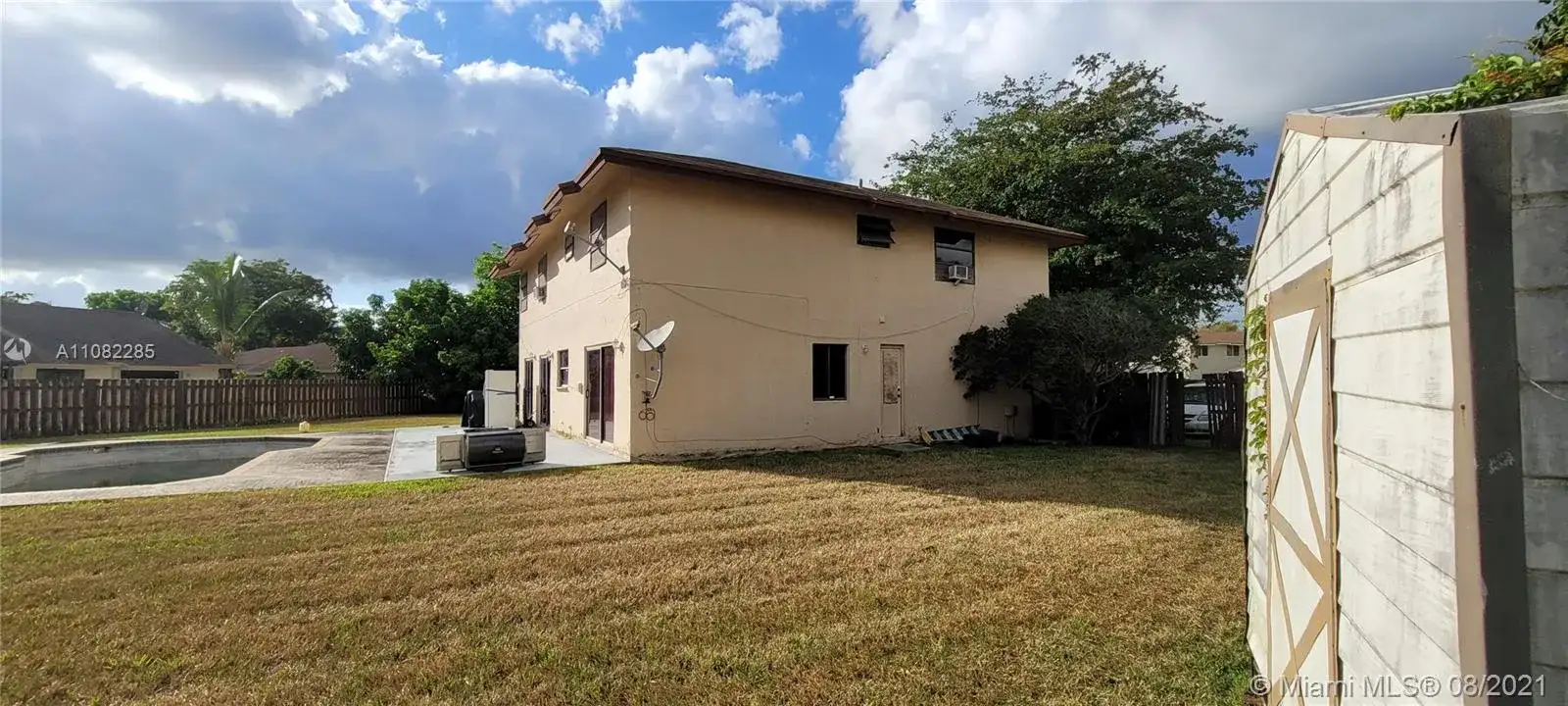 750 SW 98th Ave, Pembroke Pines FL 33025 photo 5