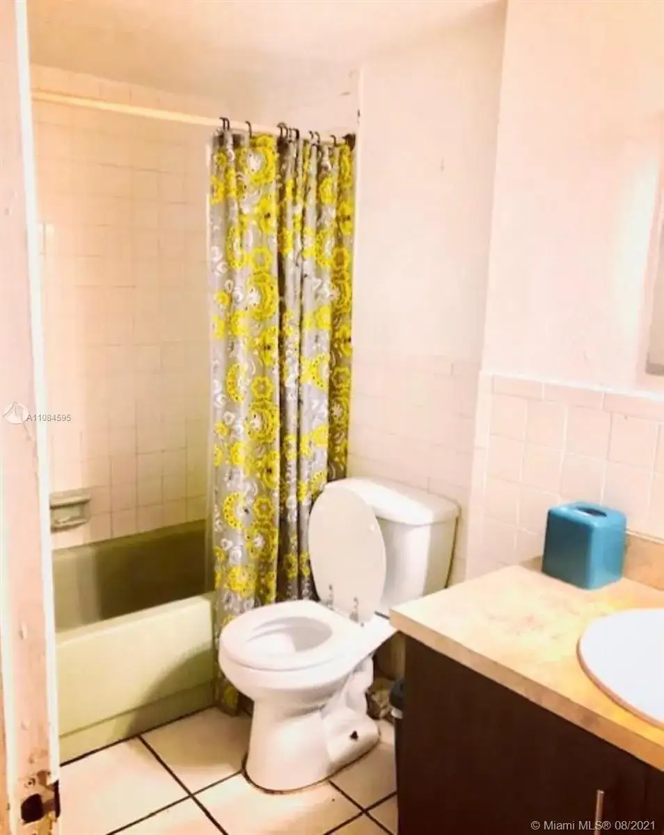 230 SW 1st St # 1, Pompano Beach FL 33060 photo 4