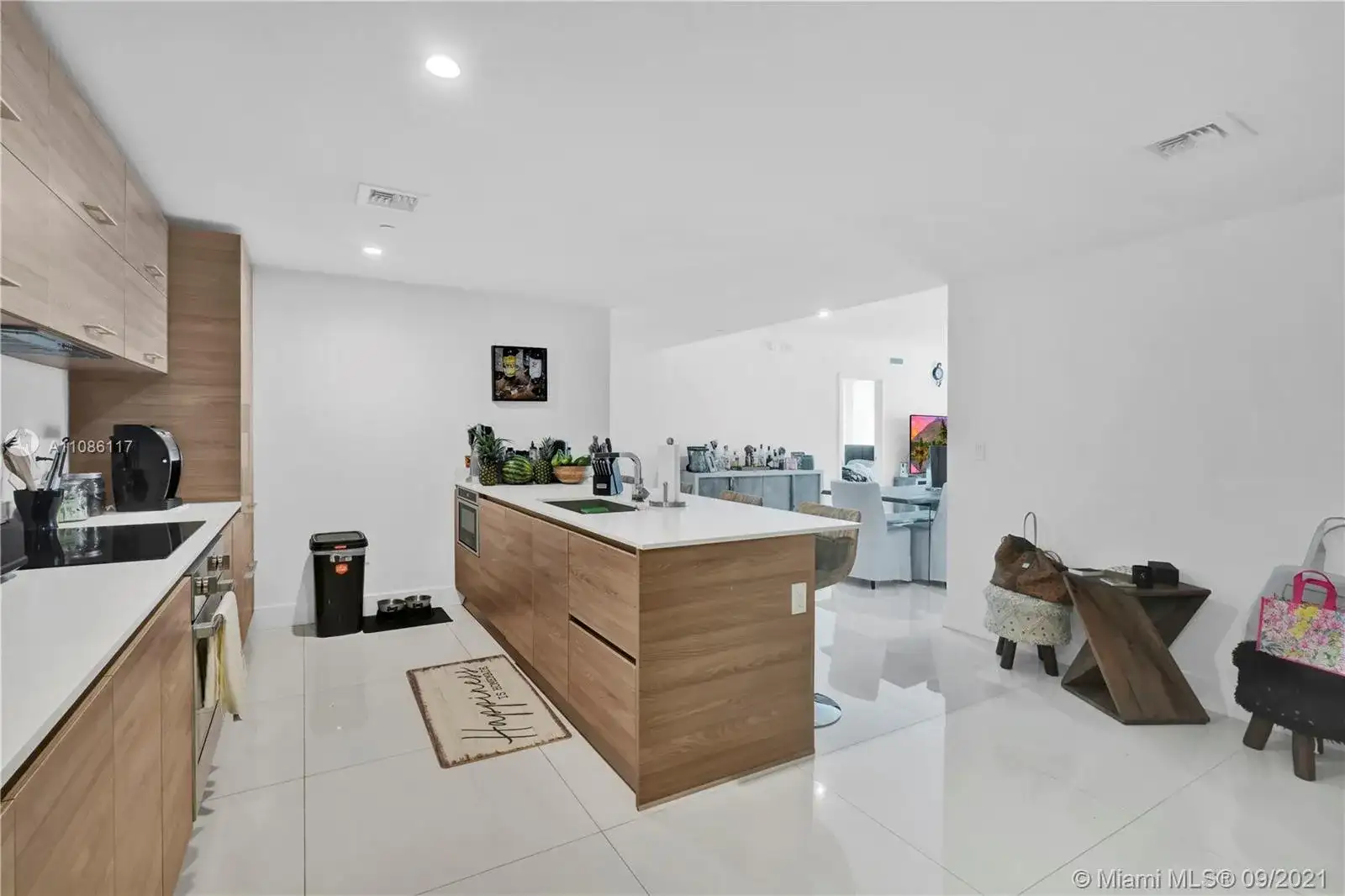 1300 S Miami Ave # 1610, Miami FL 33130 photo 3