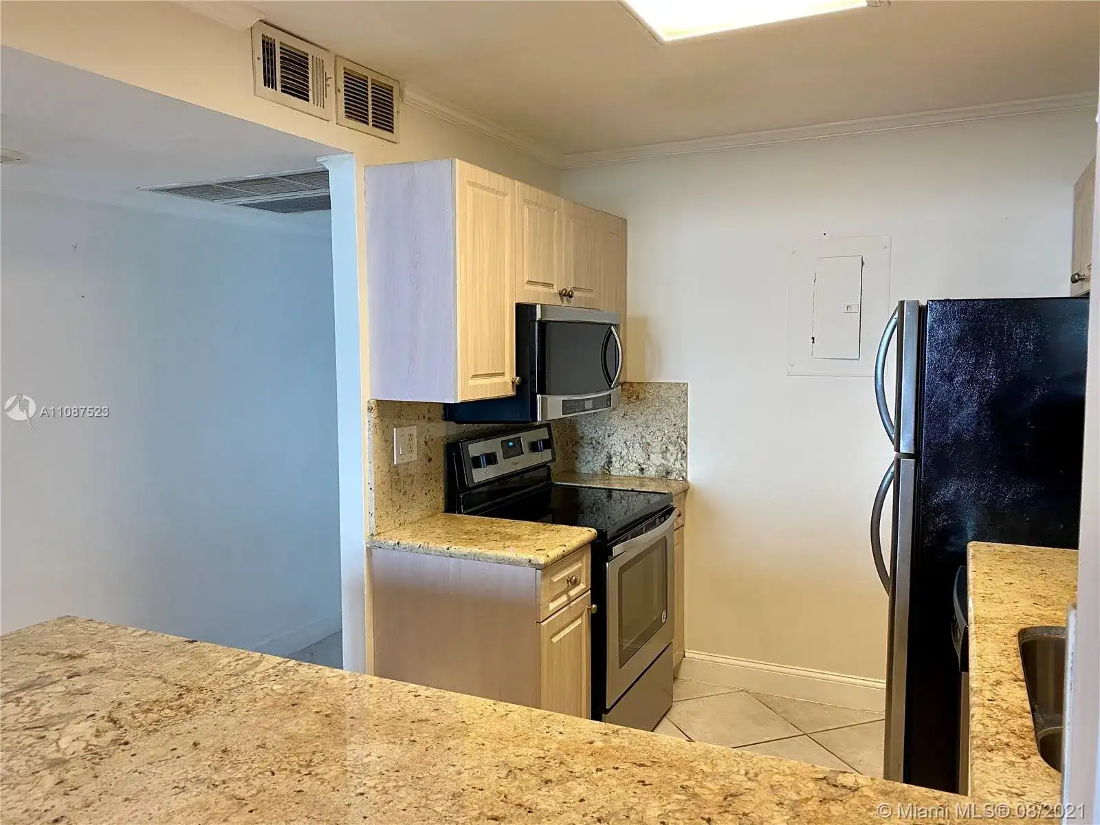 2301 Collins Ave # 842, Miami Beach FL 33139 photo 3