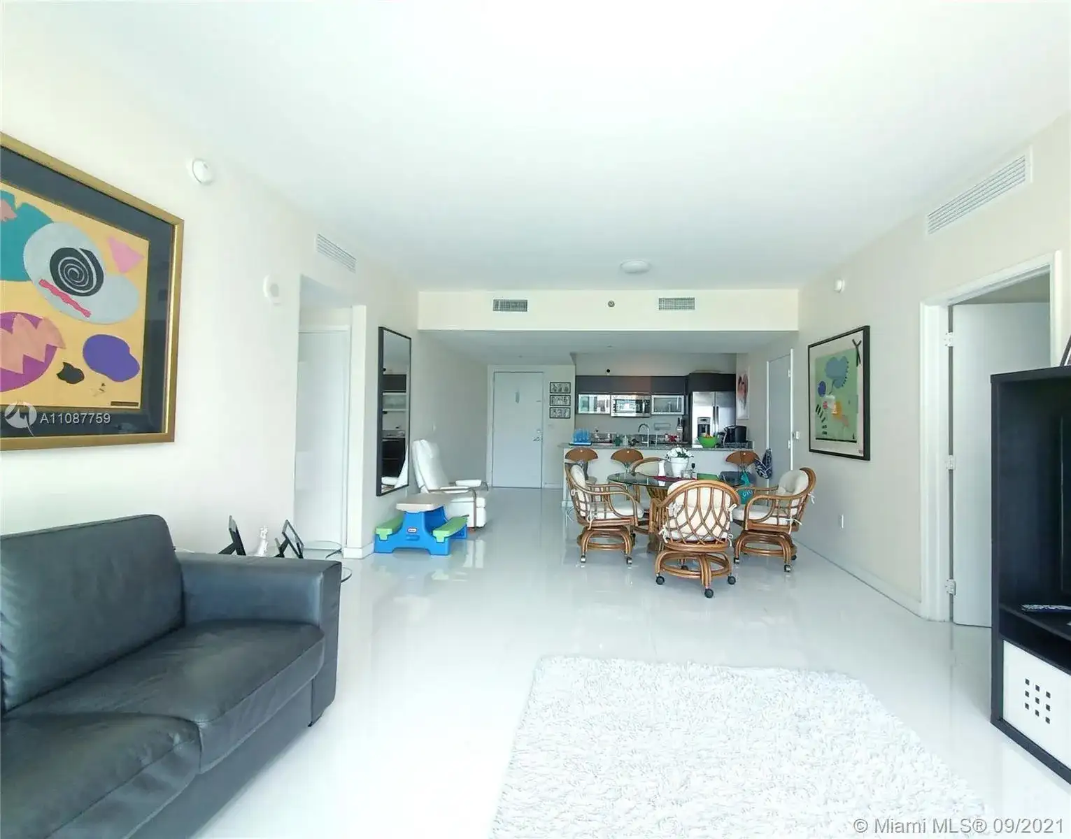 951 Brickell Ave # 1206, Miami FL 33131 photo 3