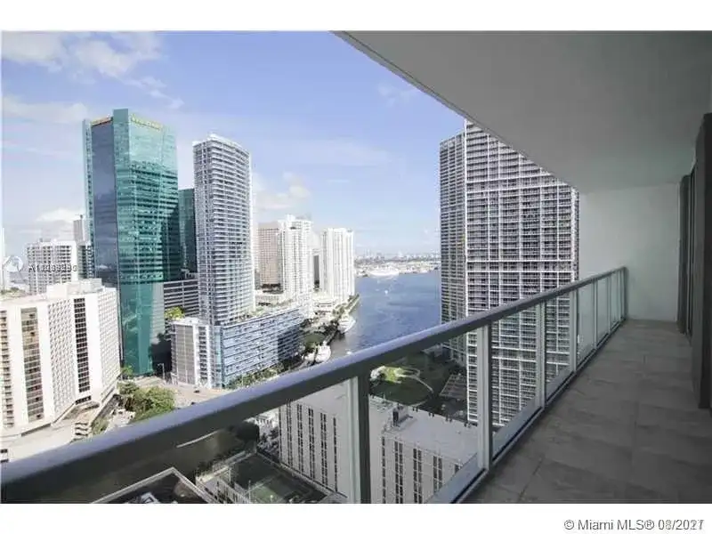 55 SE 6th St # 3201, Miami FL 33131 photo 3