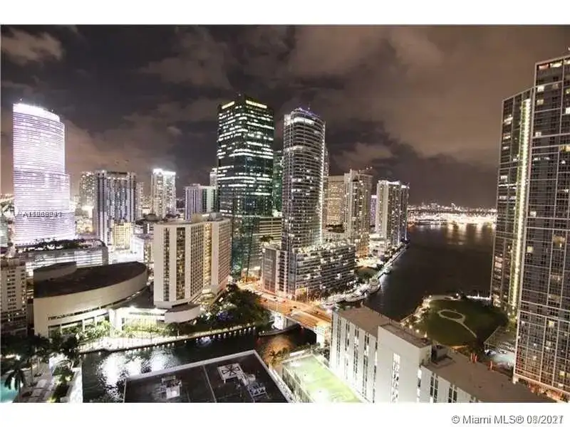 55 SE 6th St # 3201, Miami FL 33131 photo 5