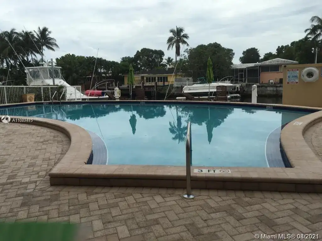 2020 NE 135th St # 811, North Miami FL 33181 photo 5