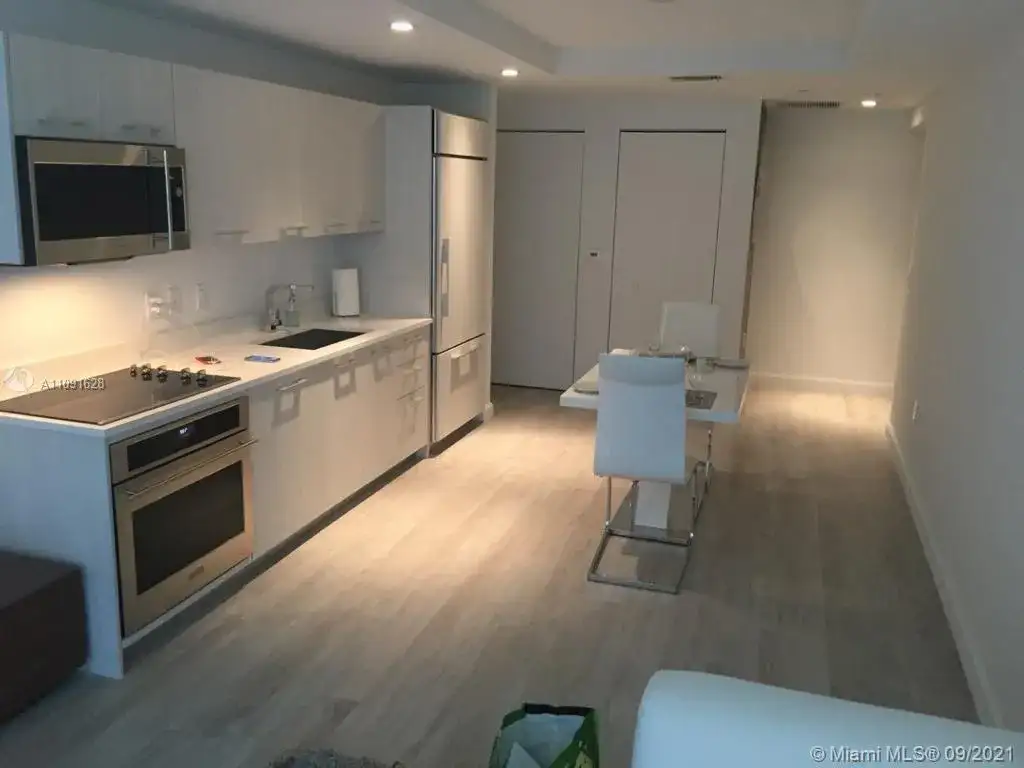 55 SW 9th St # 2709, Miami FL 33130 photo 5