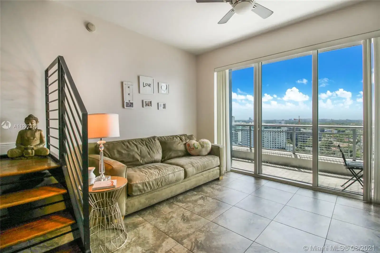 60 SW 13th St # 1405, Miami FL 33130 photo 3