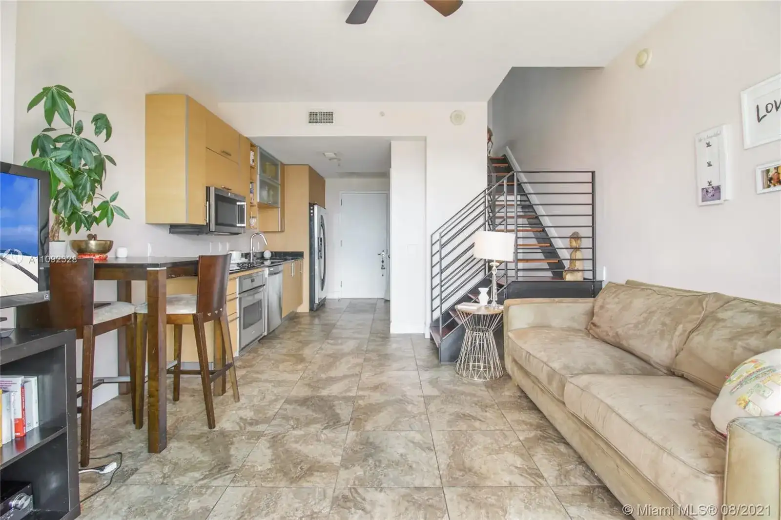 60 SW 13th St # 1405, Miami FL 33130 photo 4