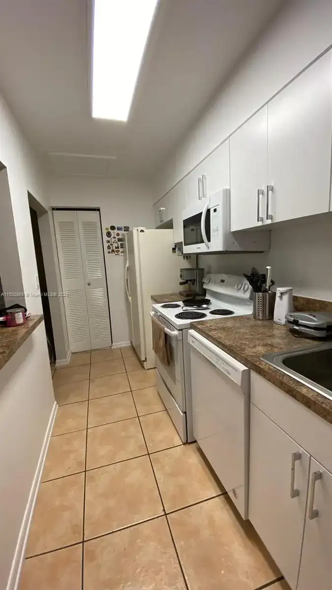 4110 NW 79th Ave # 2A, Doral FL 33166 photo 2