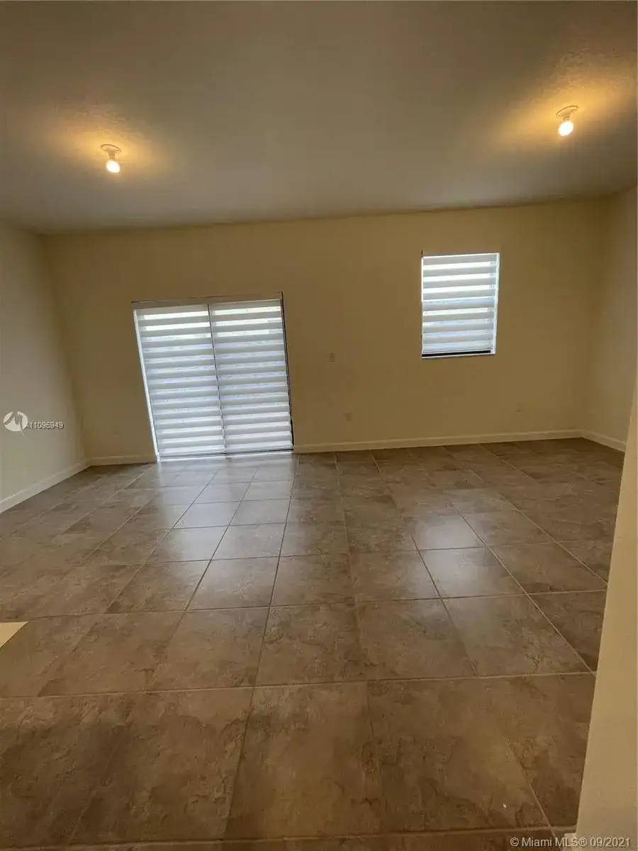 144 SE 34th Ave, Homestead FL 33033 photo 4