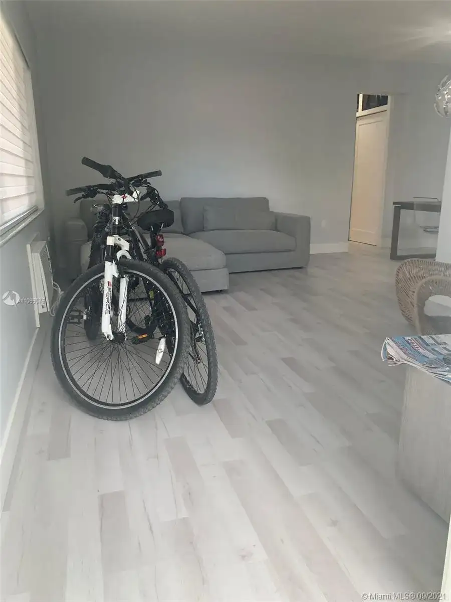 8129 Abbott Ave # 1, Miami Beach FL 33141 photo 3