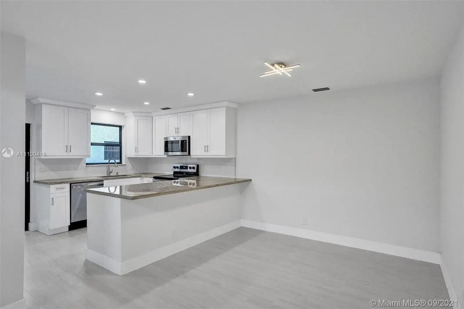 3400 Emerald Oaks Dr # 801, Hollywood FL 33021 photo 5
