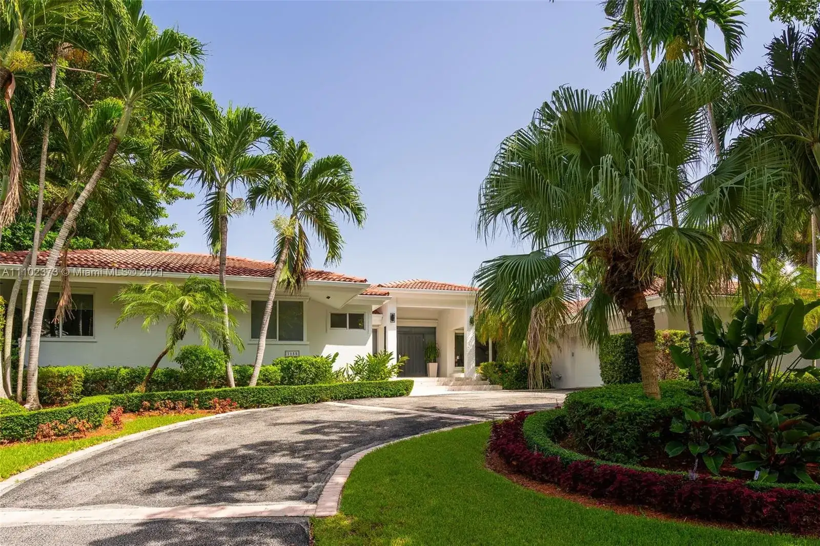 7155 Los Pinos Blvd, Coral Gables FL 33143 photo 2