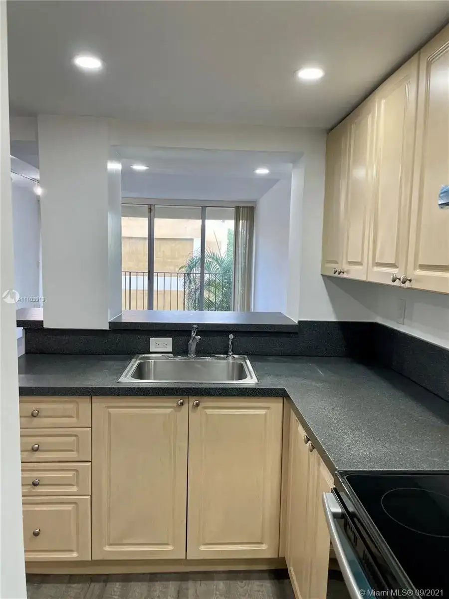 210 Fontainebleau Blvd # 210, Miami FL 33172 photo 5