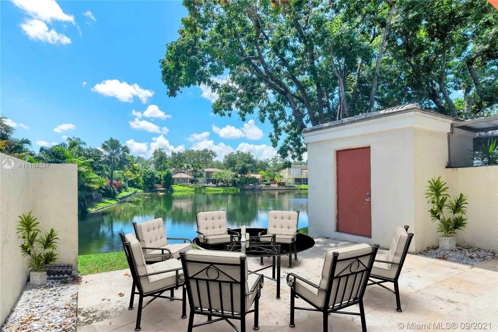 3010 Lakewood Ln # 319, Hollywood FL 33021 photo 4