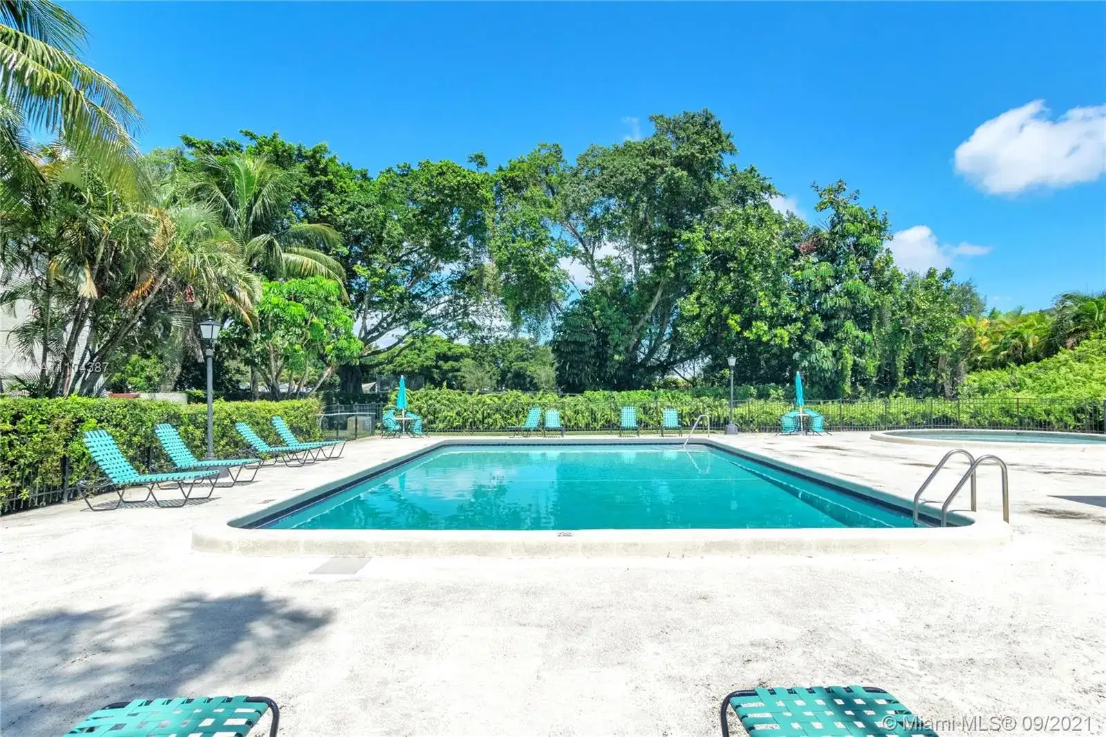 3010 Lakewood Ln # 319, Hollywood FL 33021 photo 5