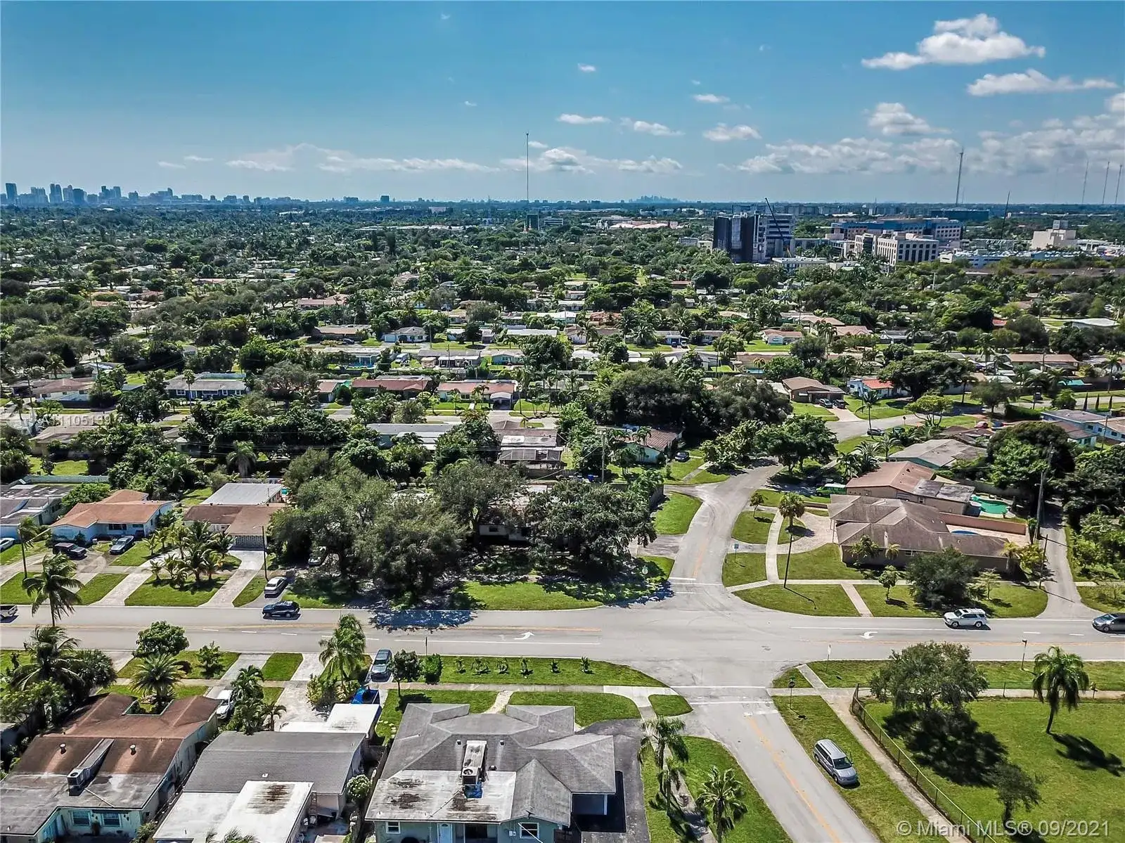 3338 Taft St, Hollywood FL 33021 photo 5