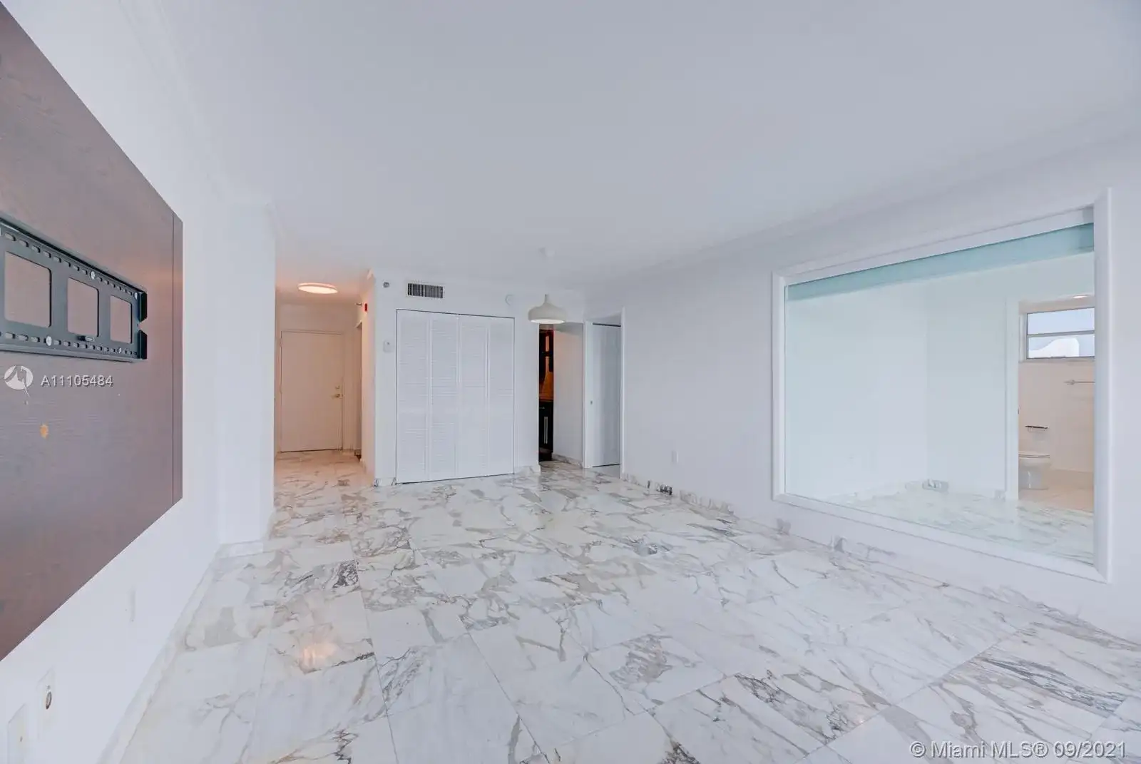 7933 West Dr # 817, North Bay Village FL 33141 photo 4