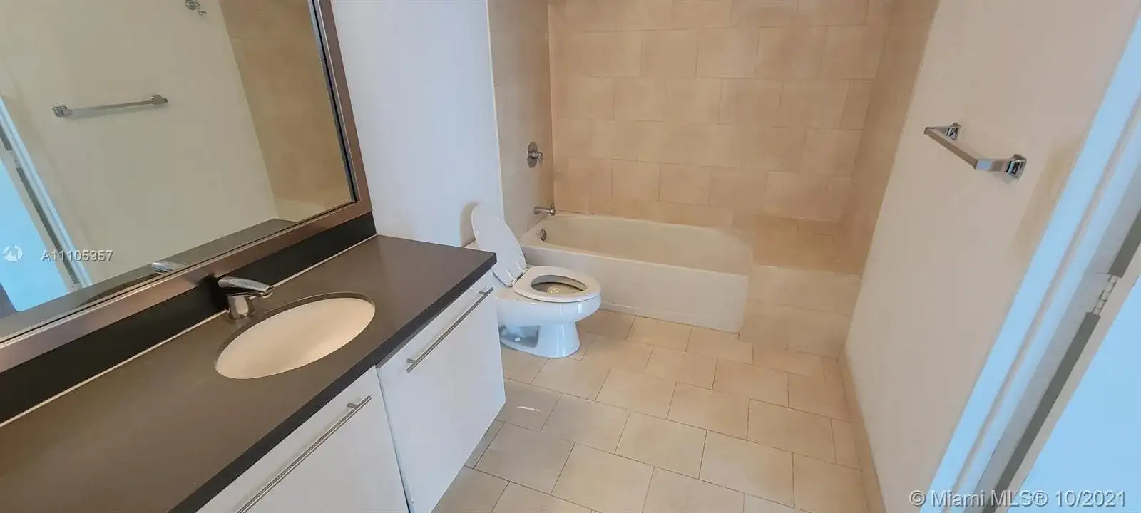 90 SW 3rd St # 1805, Miami FL 33130 photo 5