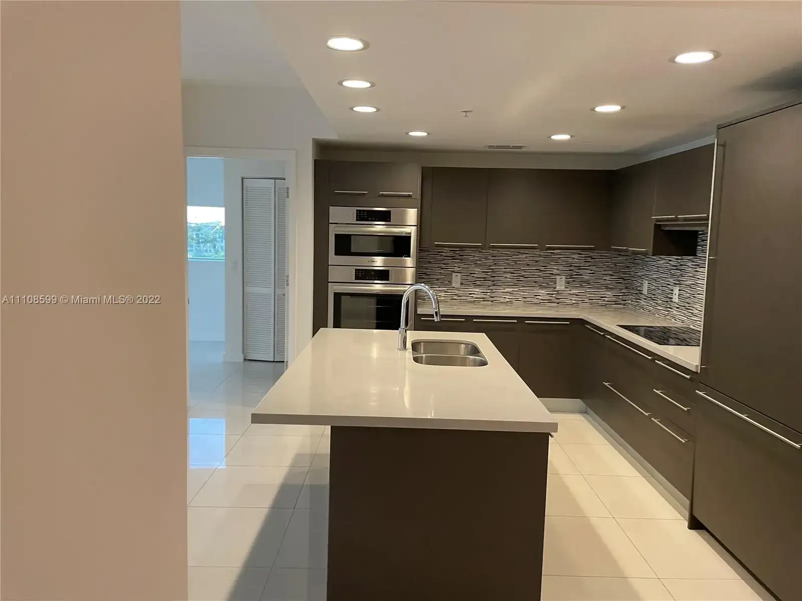 7661 NW 107th Ave # 407, Doral FL 33178 photo 5