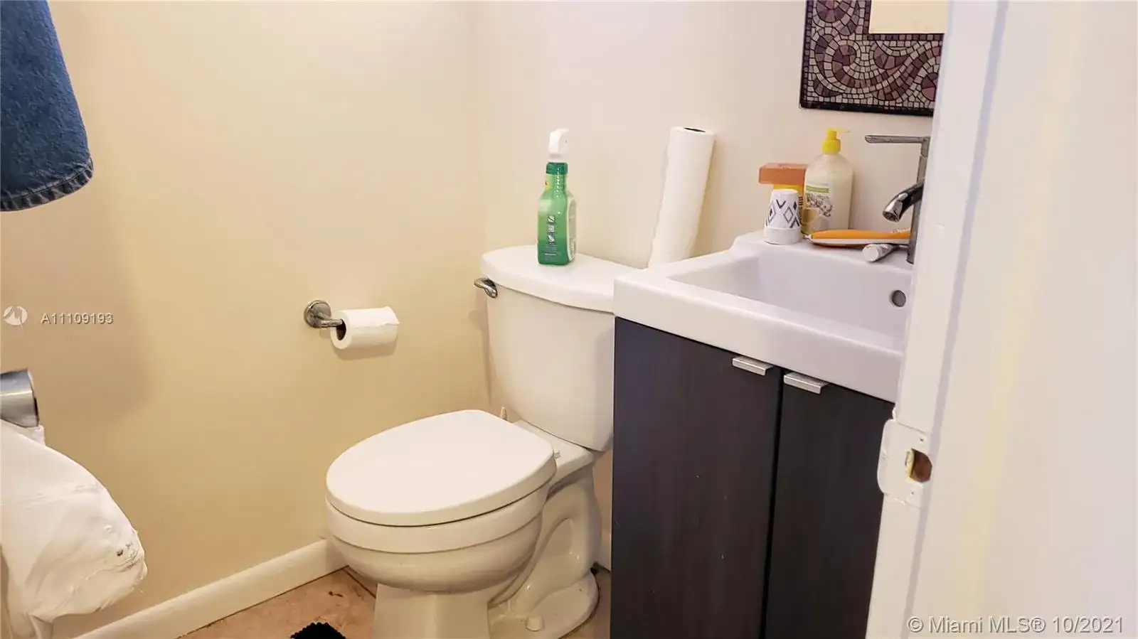 1540 NE 191st St # 205, Miami FL 33179 photo 4