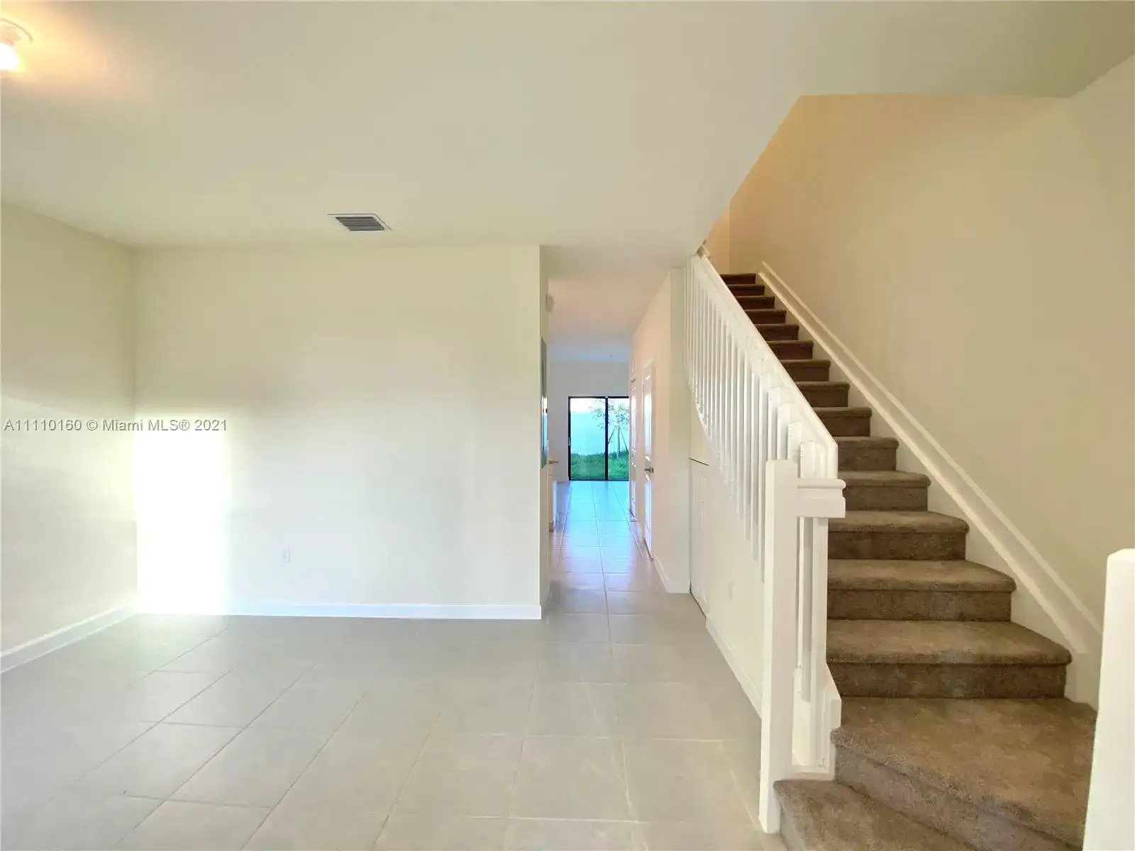 11119 W 34th Way, Hialeah FL 33018 photo 5
