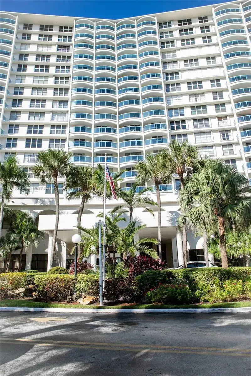 3800 S Ocean Dr # 414, Hollywood FL 33019 photo 2