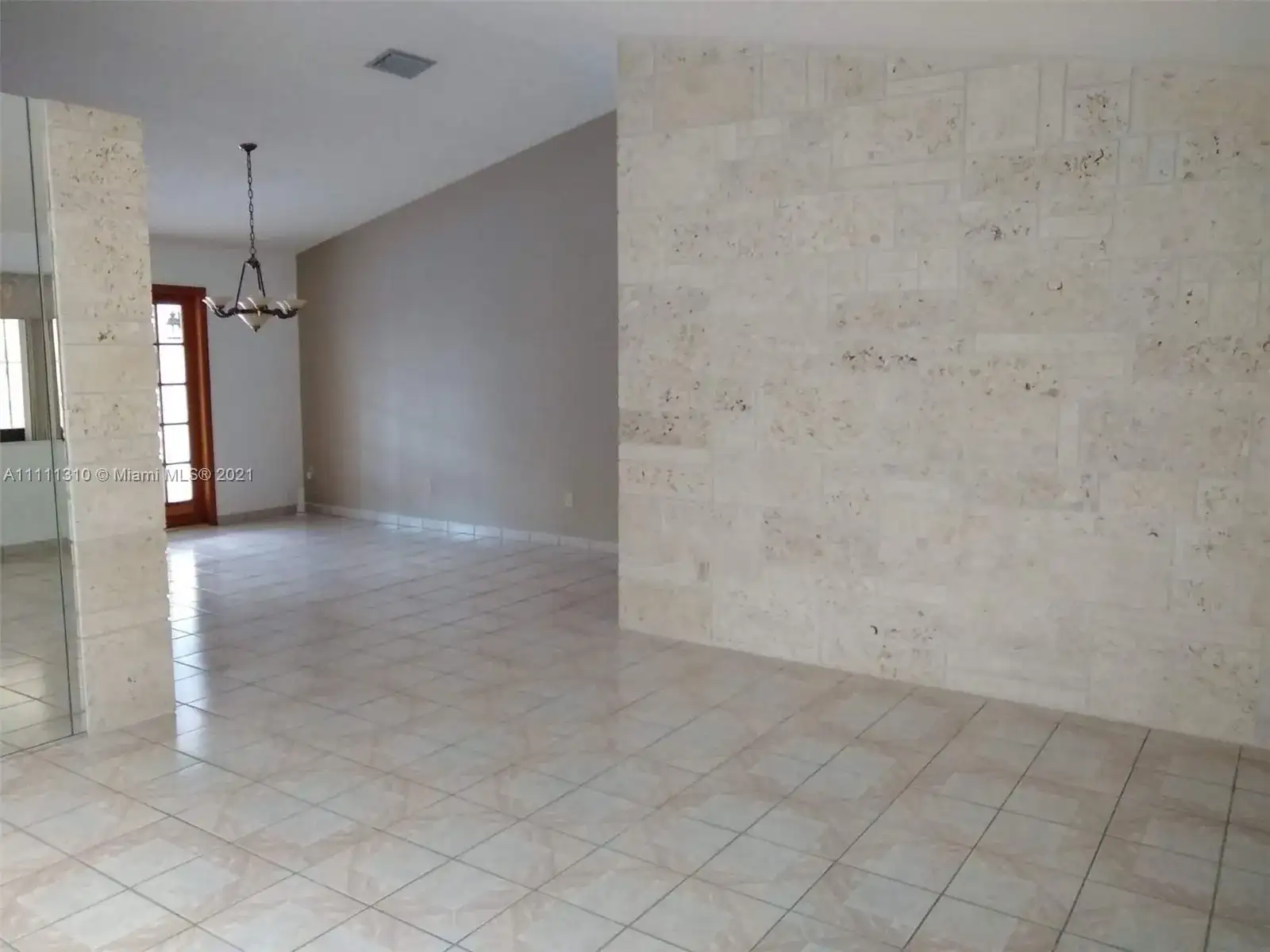 8910 SW 159th Ter, Palmetto Bay FL 33157 photo 5