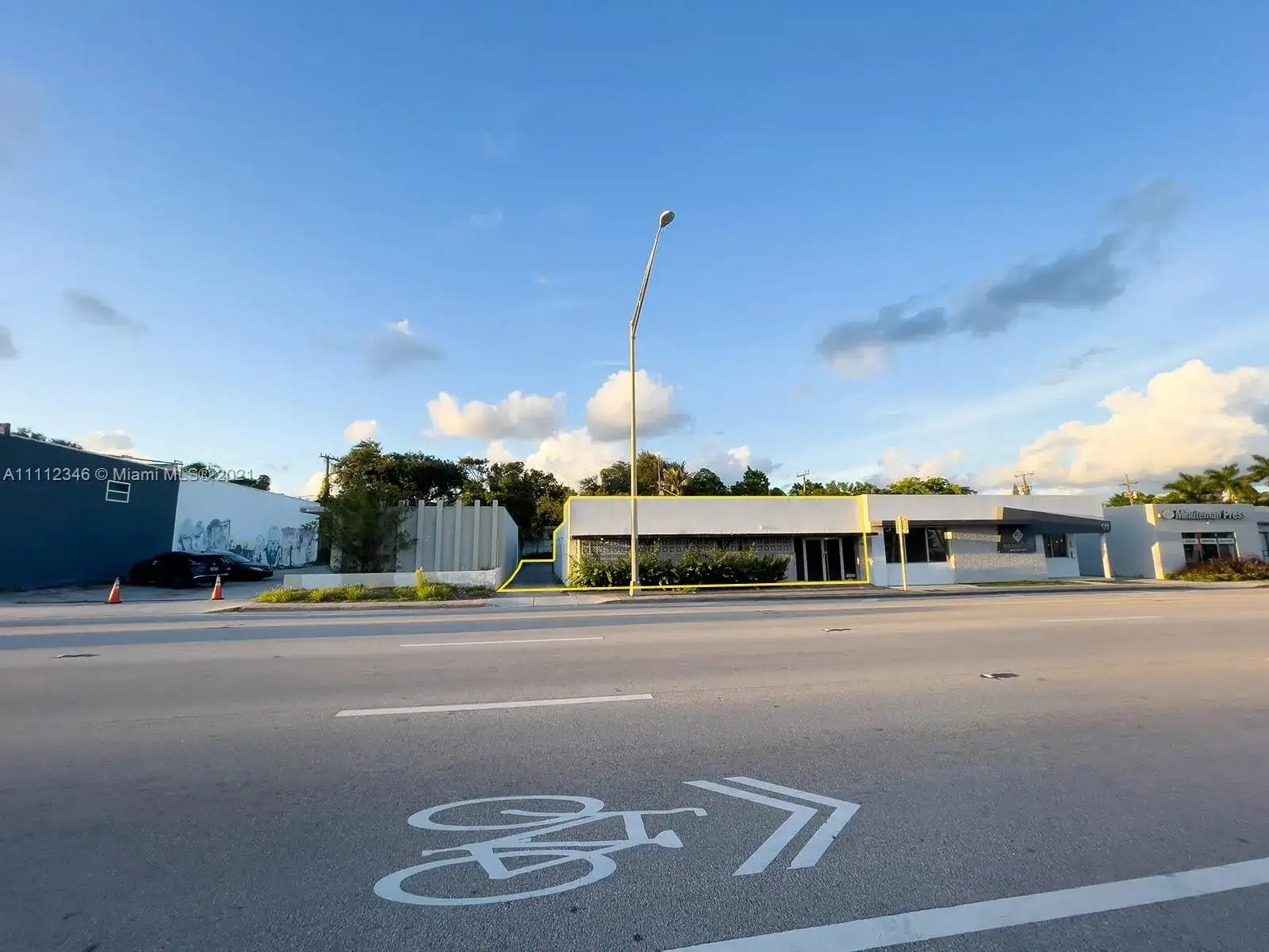901 NE 79th St, Miami FL 33138 photo 2